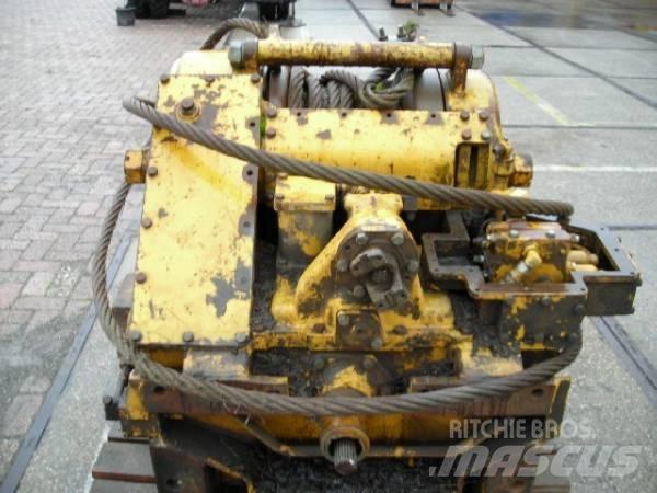 Komatsu D65E WINCH Inne akcesoria