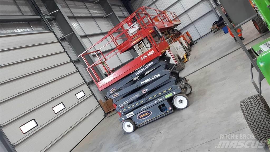 SkyJack SJIII4626 Podnośniki nożycowe