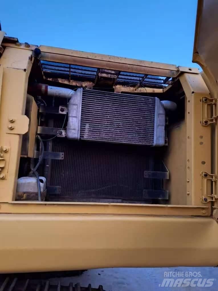 Komatsu PC 200-7 Koparki gąsienicowe