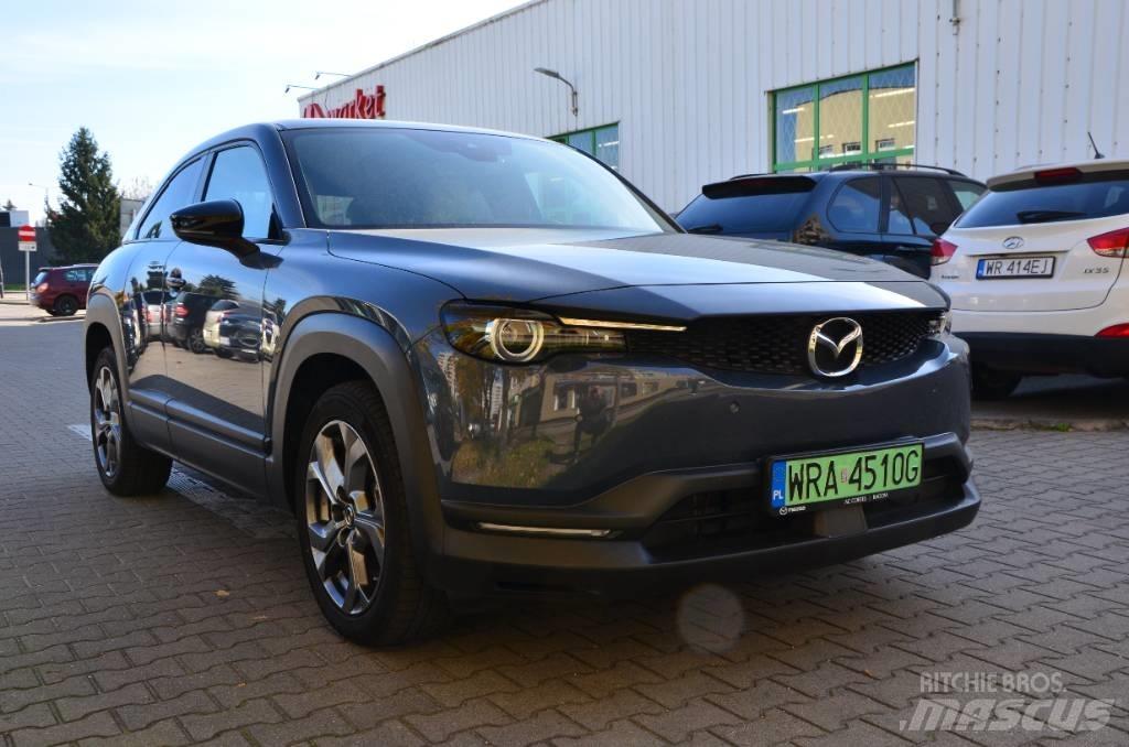Mazda MX-30 Samochody osobowe