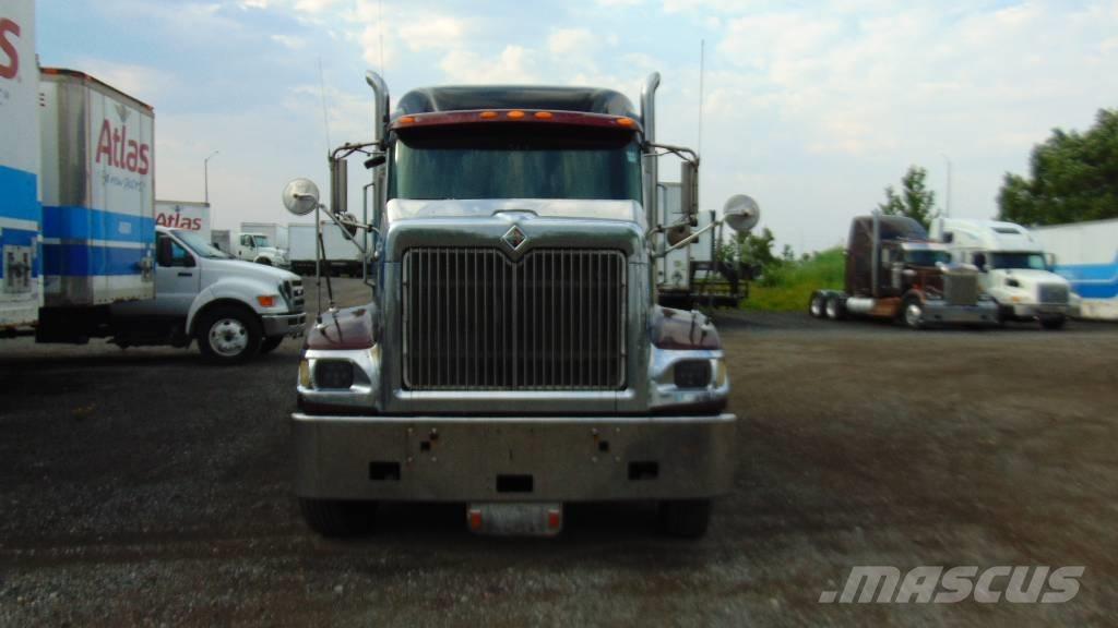 International 9900 i Ciągniki siodłowe