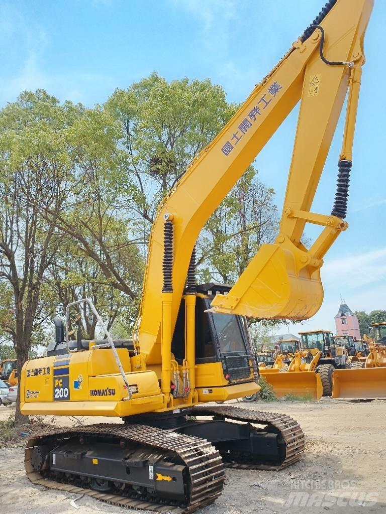 Komatsu PC 200-8 Koparki gąsienicowe