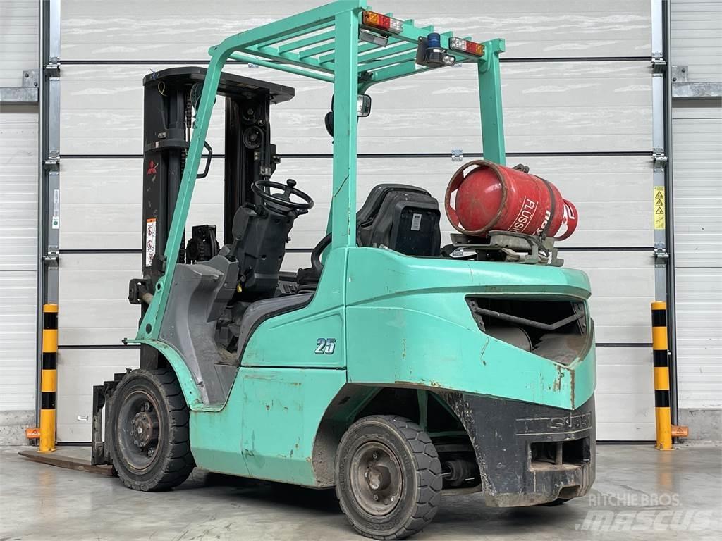 Mitsubishi FG25T Wózki LPG