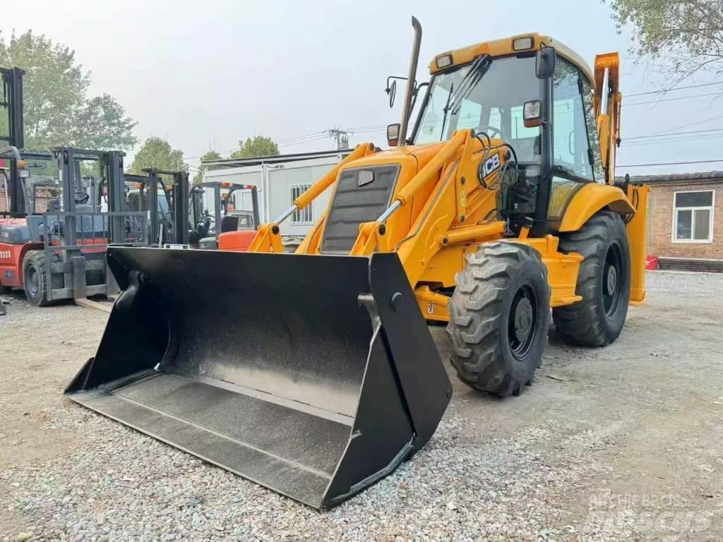 JCB 3 CX Koparko-ładowarki