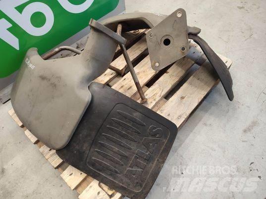 Atlas AR 65 fender Kabiny i wnętrze