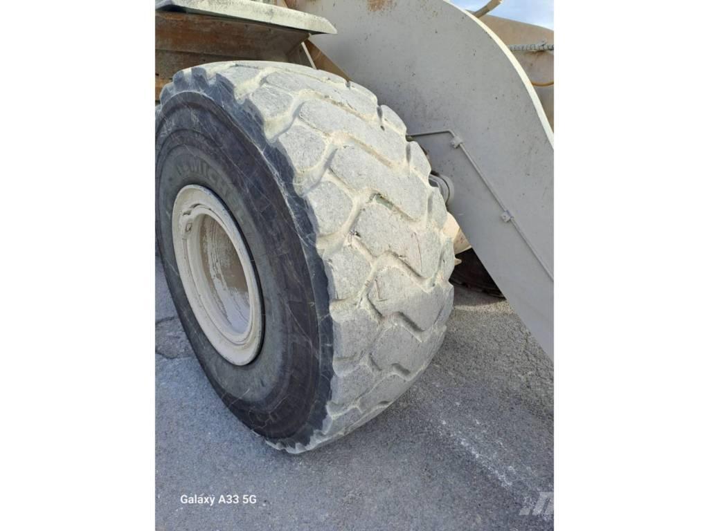 CAT 972 K Ładowarki kołowe