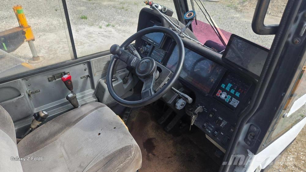 Kato KR 50 H Żurawie terenowe