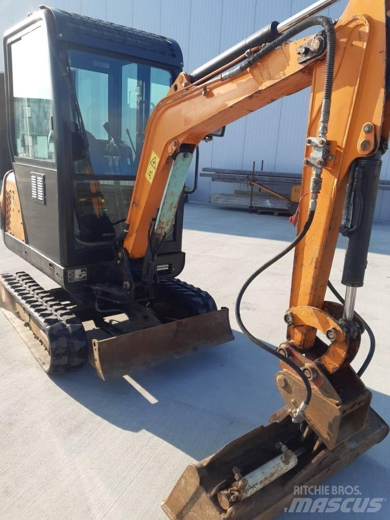 Hanix N 15B Minikoparki