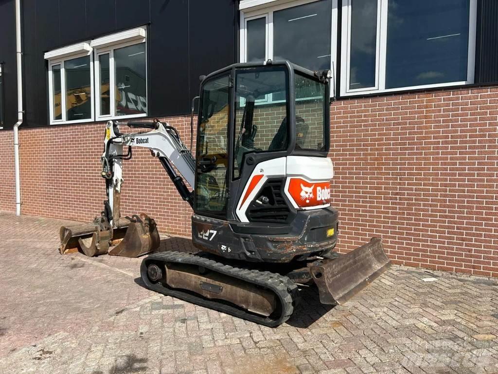 Bobcat E27 Minikoparki