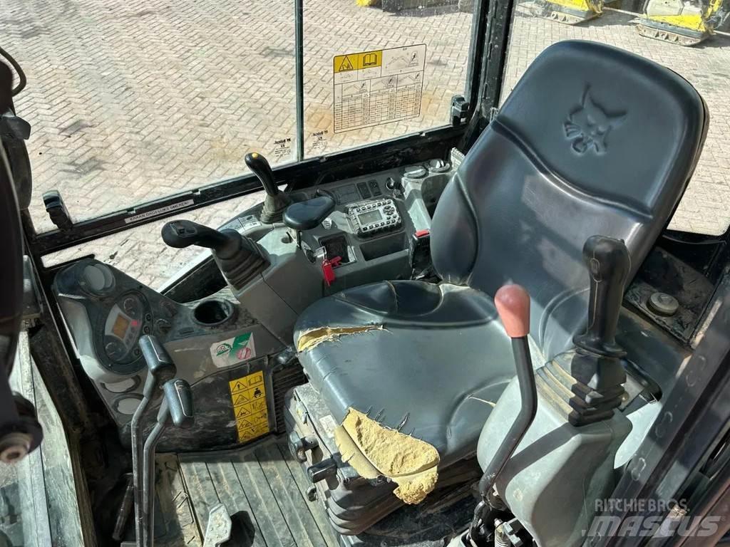 Bobcat E27 Minikoparki