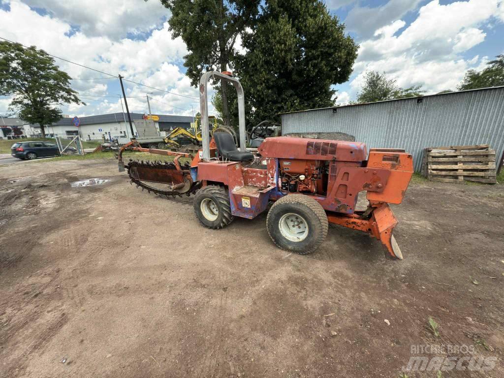 Ditch Witch 3500 Koparki łańcuchowe