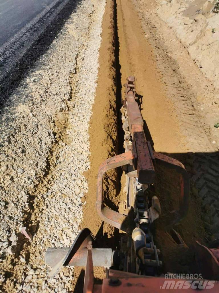 Ditch Witch 3500 Koparki łańcuchowe