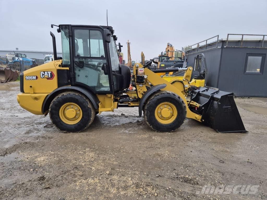 CAT 906M Ładowarki kołowe
