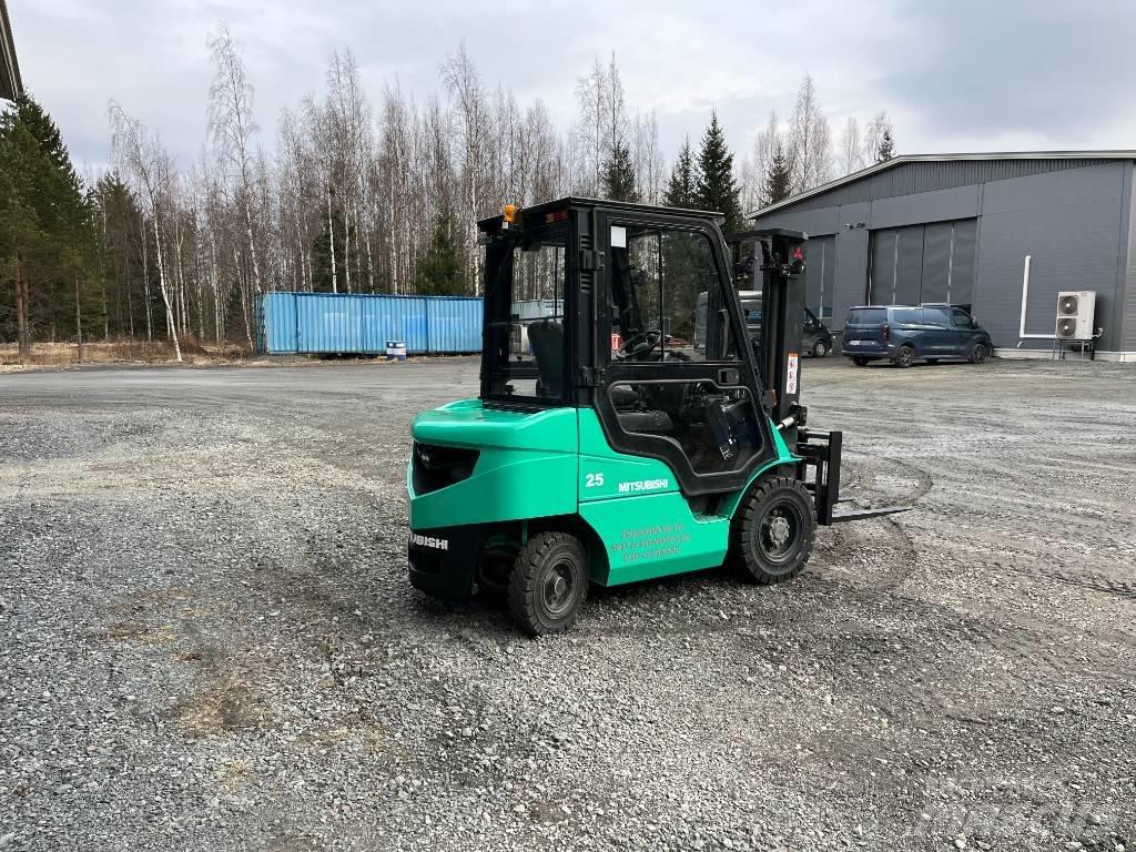 Mitsubishi FD25NT Wózki Diesla