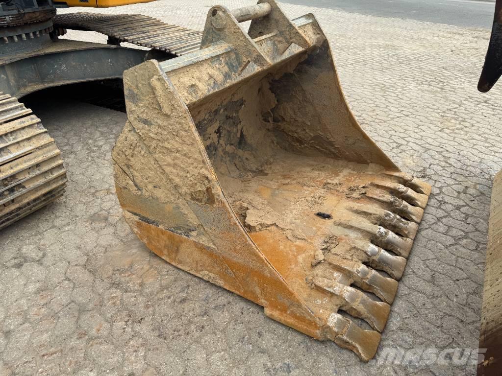Liebherr R 926 LC Koparki gąsienicowe