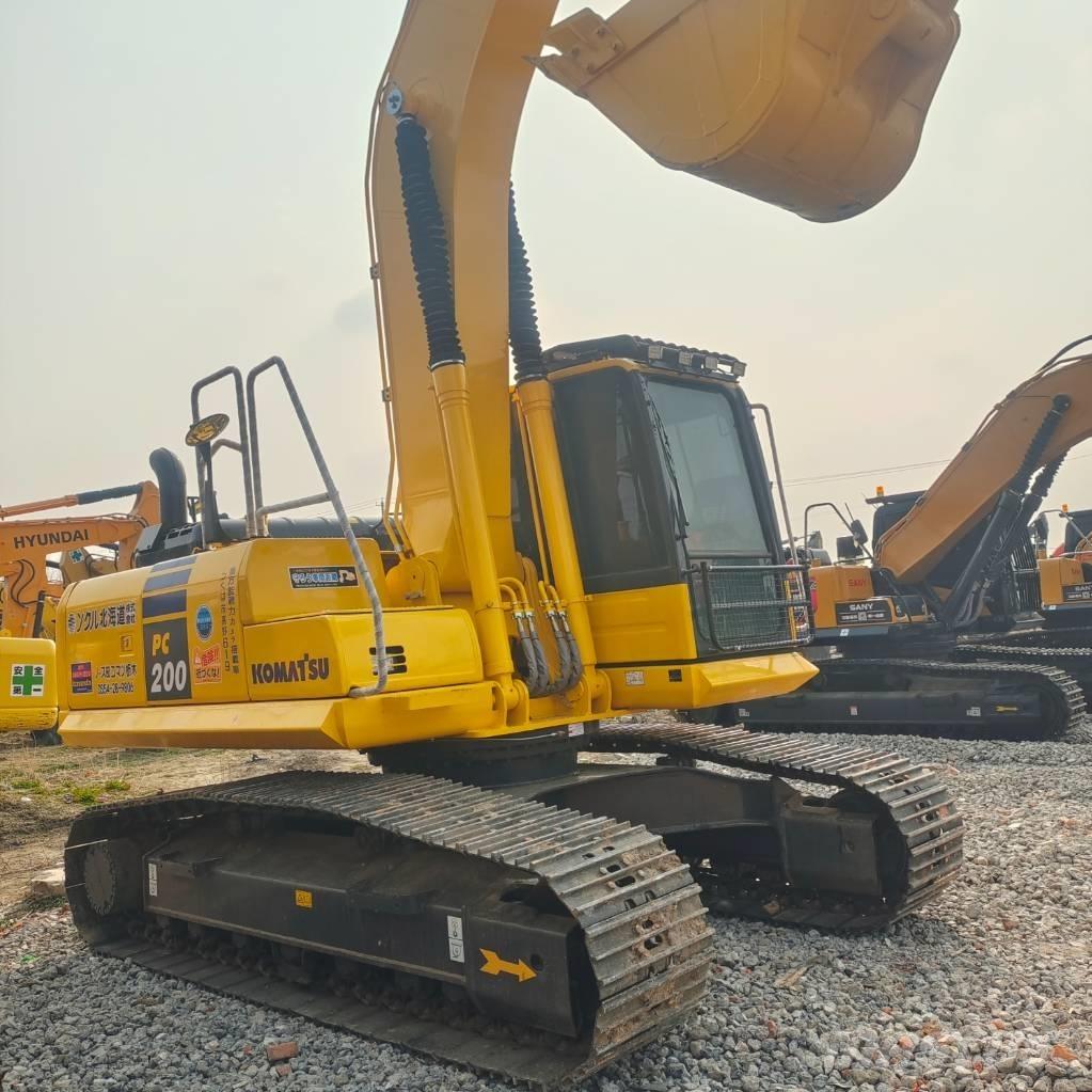 Komatsu PC200-8 Koparki gąsienicowe