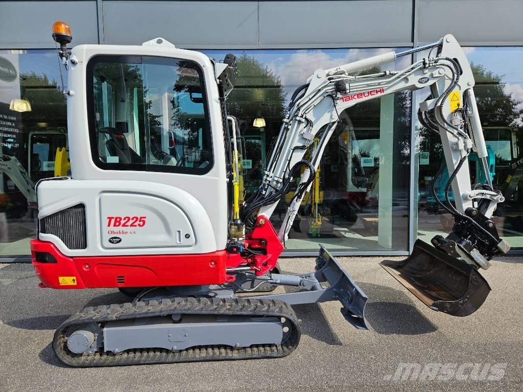 Takeuchi TB 225 Minikoparki