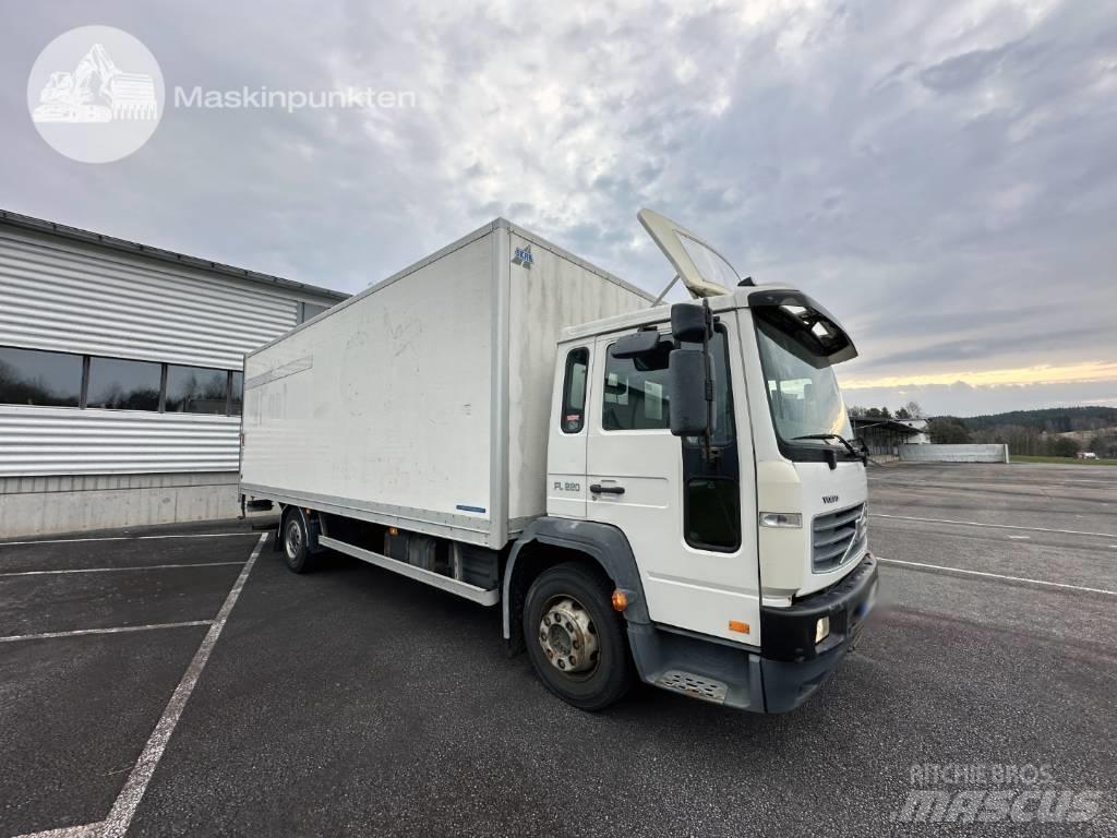 Volvo FL 612 Samochody ciężarowe ze skrzynią zamkniętą
