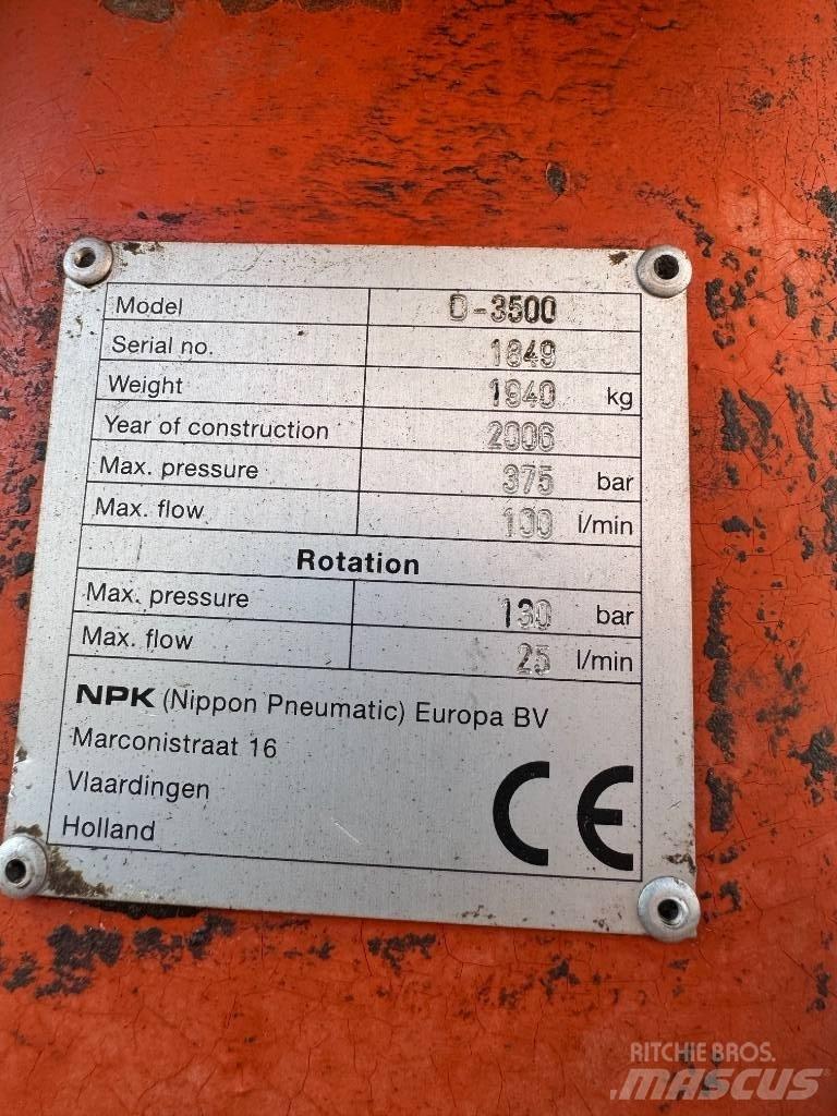 NPK D 3500 Chwytaki