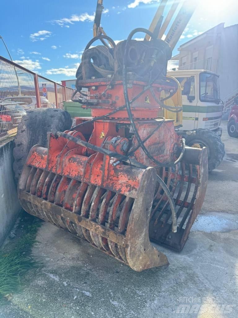 NPK D 3500 Chwytaki