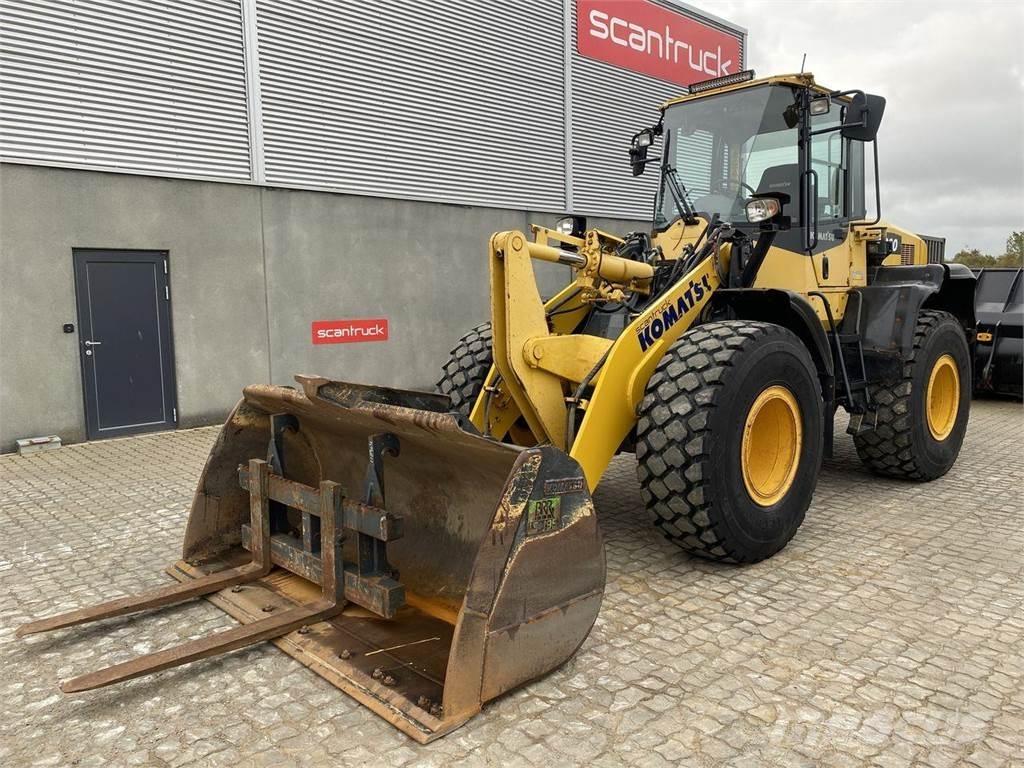 Komatsu WA200-7 Ładowarki kołowe