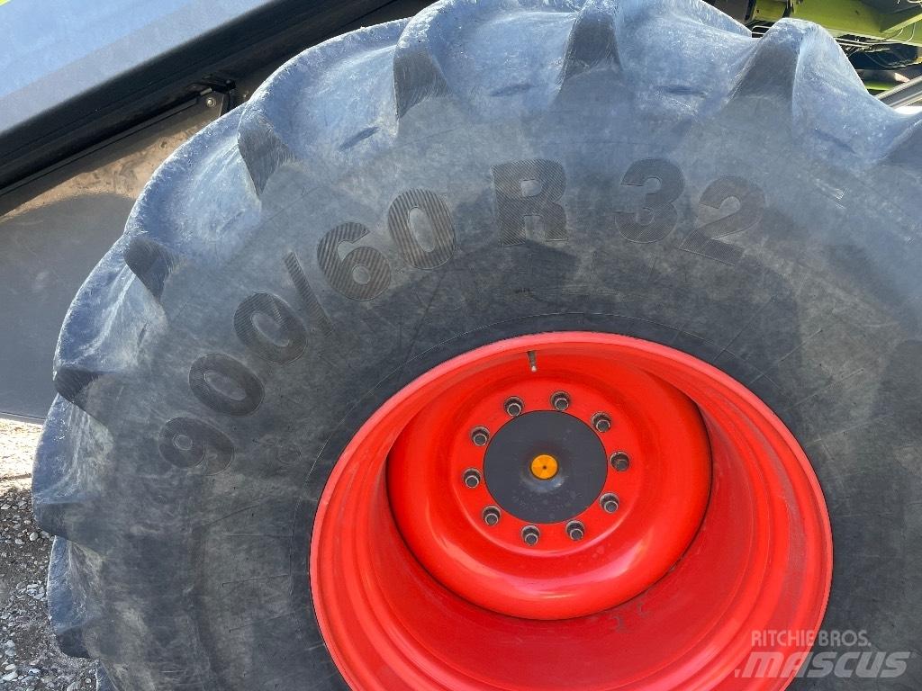 CLAAS Lexion 660 Kombajny zbożowe