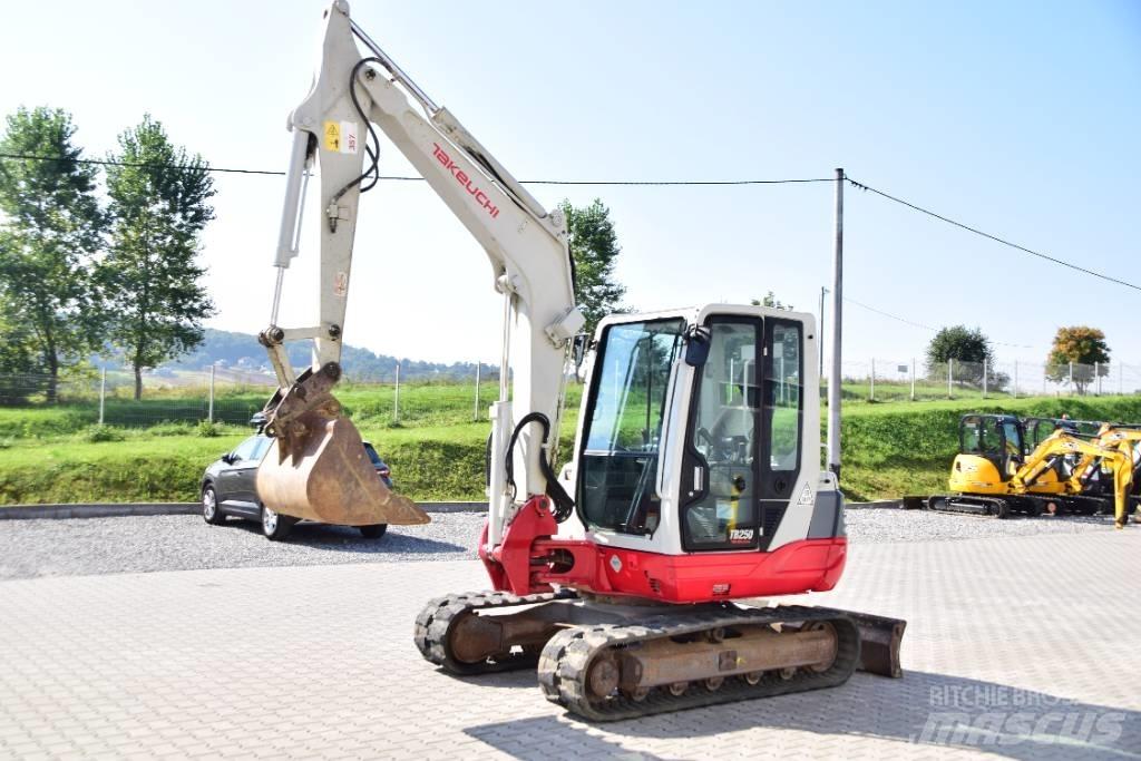 Takeuchi TB250 , A/C Minikoparki