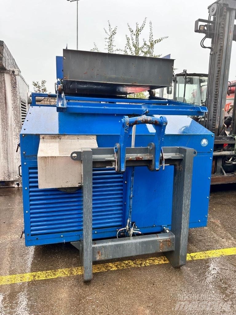 Husmann BZ1200 Łuparki, pilarki i wiórkarki