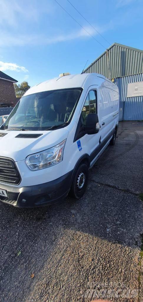 Ford Transit 350 Busy / Vany