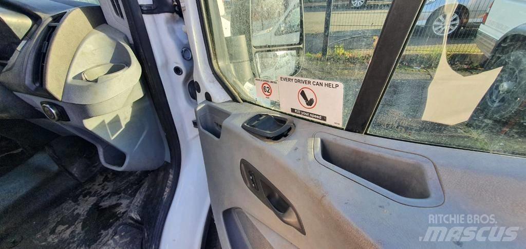Ford Transit 350 Busy / Vany