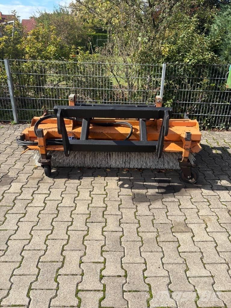 Bemab 25 Komunalne - Inne