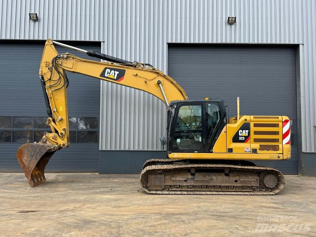 CAT 323 07A Koparki specjalne