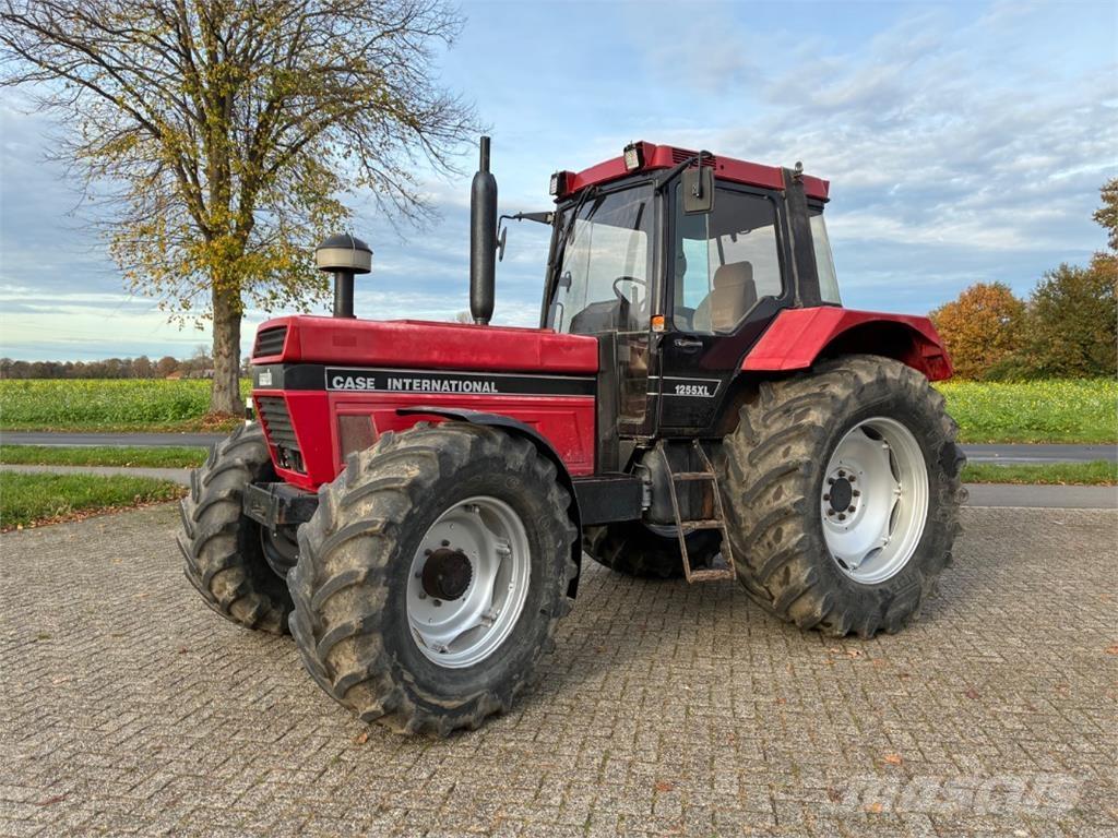 Case IH 1255 Ciągniki rolnicze