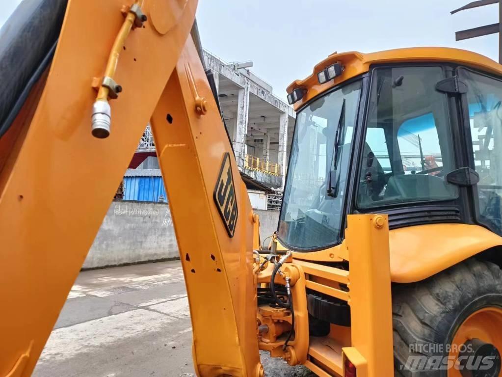 JCB 3 CX Koparki kołowe