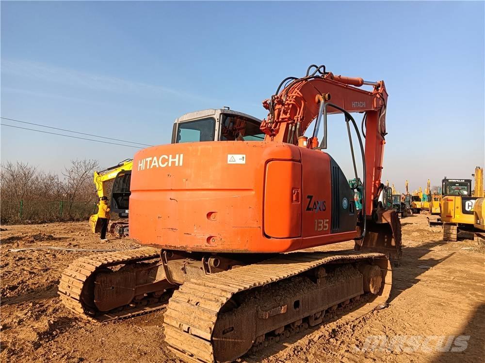 Hitachi ZX135US Koparki gąsienicowe