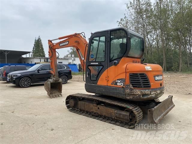 Doosan DX 60 Minikoparki
