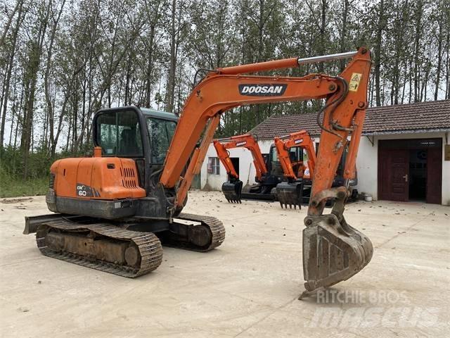Doosan DX 60 Minikoparki