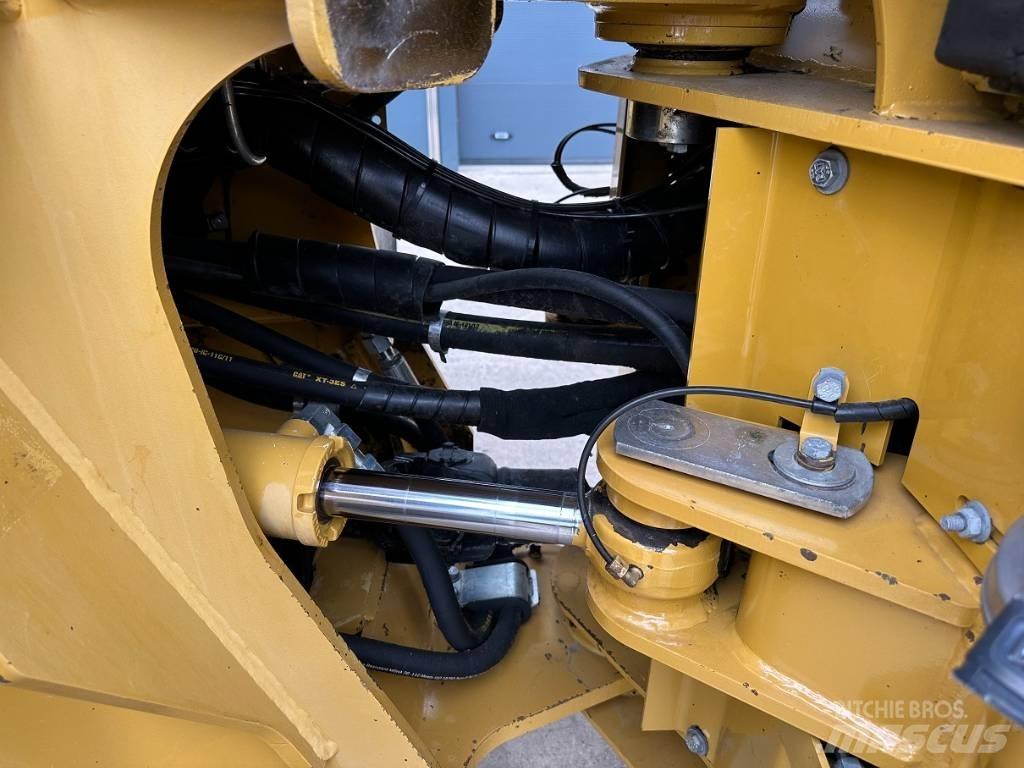 CAT 938 H Ładowarki kołowe