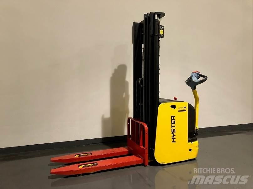 Hyster S1.6AC Wózki widłowe unoszące z dyszlem