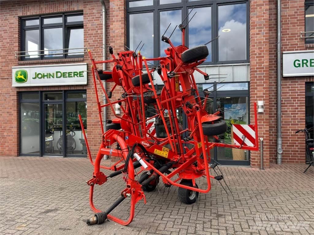 Kuhn GF 8702 Zgrabiarki i przetrząsacze