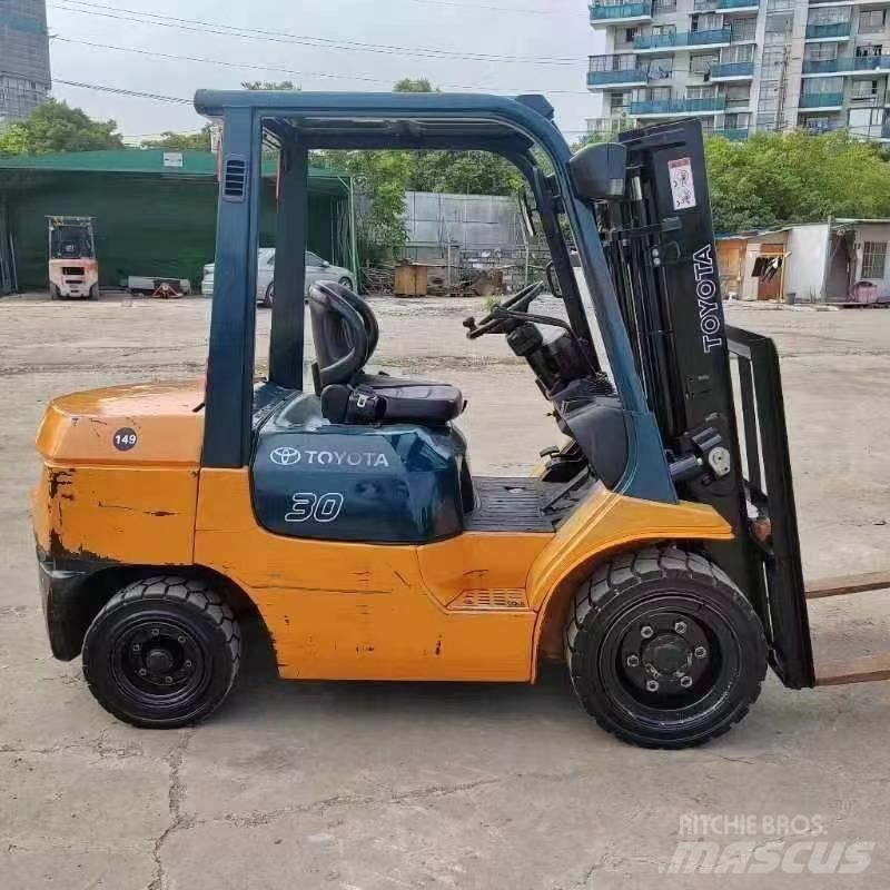 Toyota FD 30 Wózki Diesla