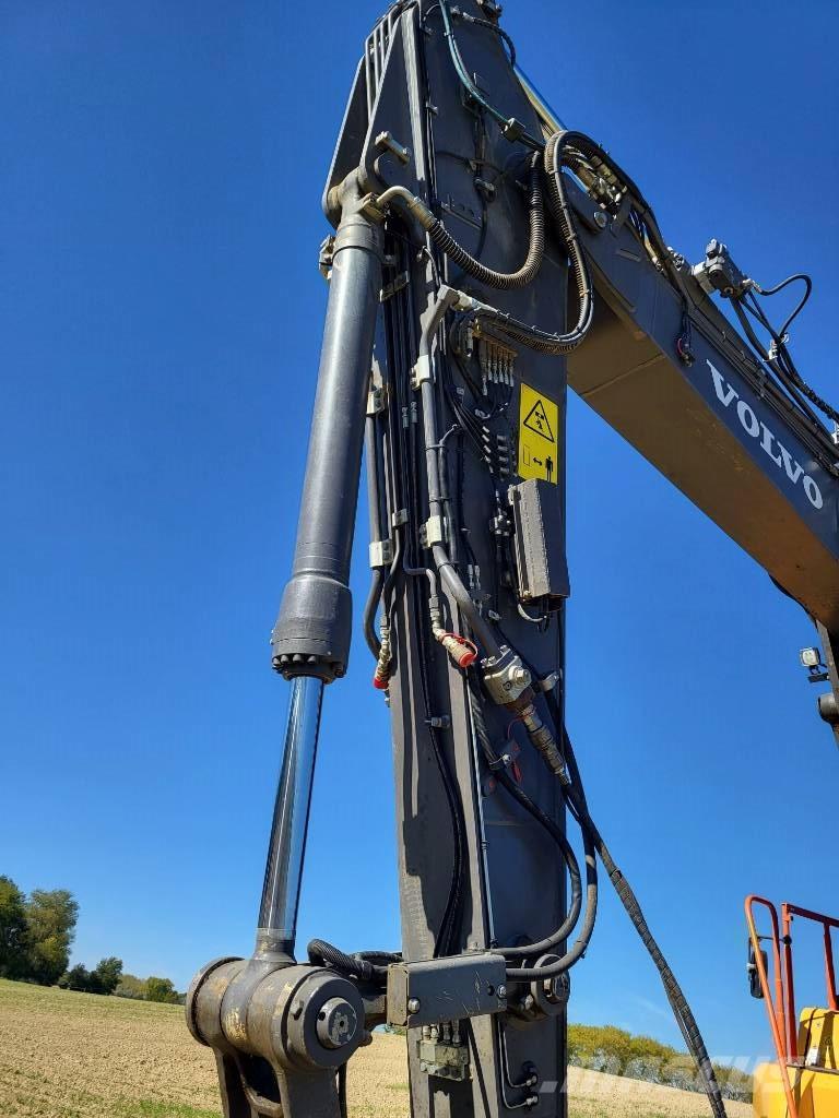 Volvo ECR  235  EL Koparki gąsienicowe