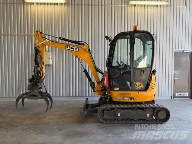 JCB 8025 ZTS Minikoparki
