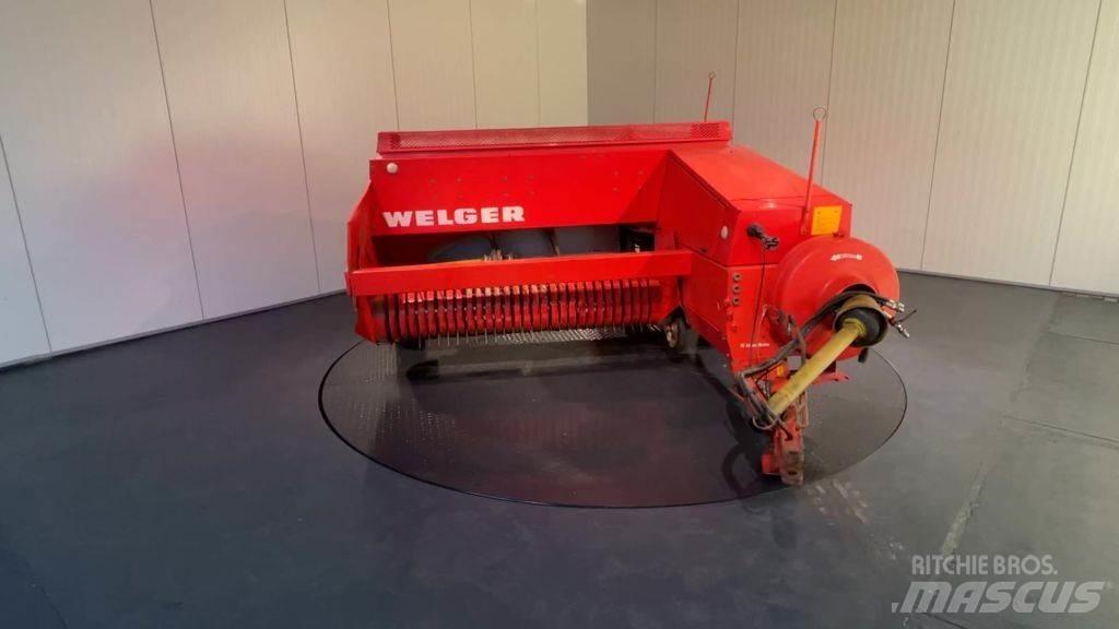 Welger AP 830 Kombajny silosowe