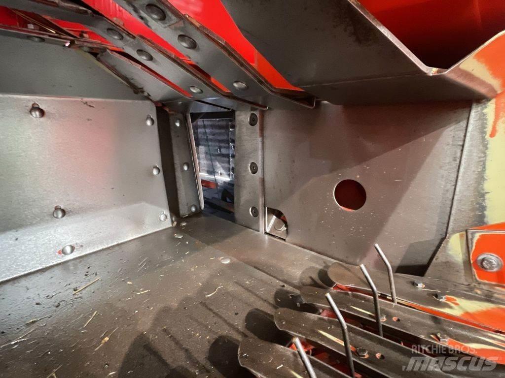 Welger AP 830 Kombajny silosowe