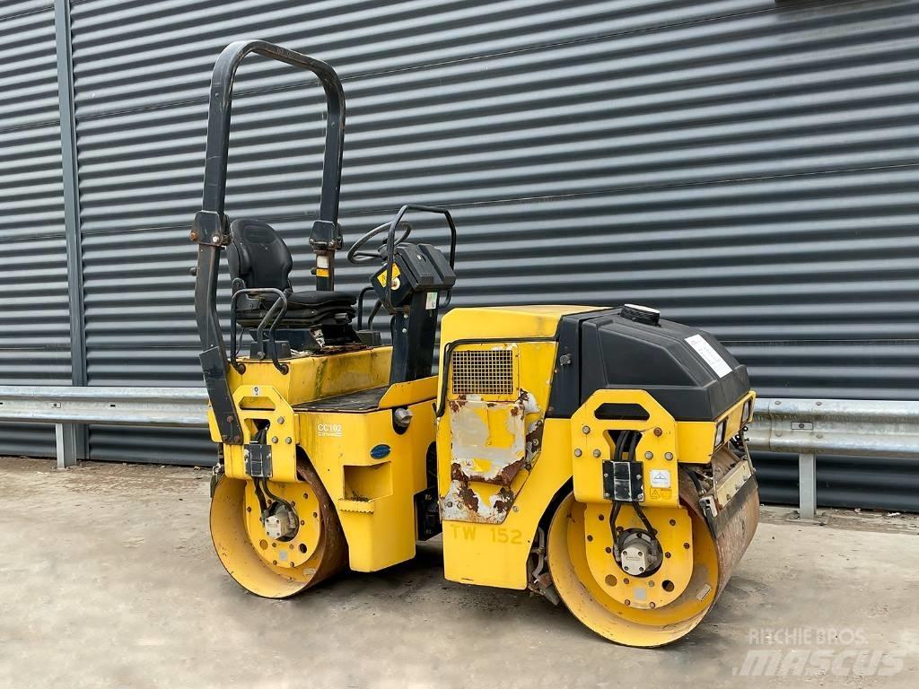 Dynapac CC102 Walce dwubębnowe