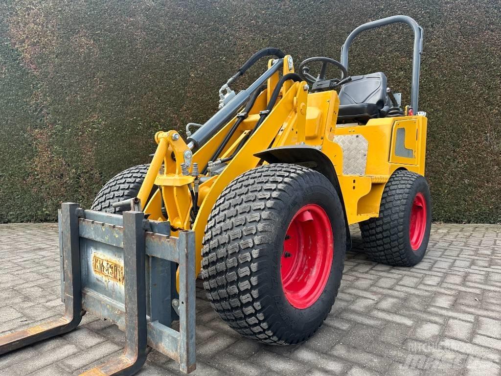 Knikmops KM 130 Ładowarki wielofunkcyjne