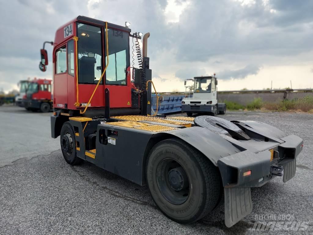 Kalmar T2 Ciągniki terminalowe
