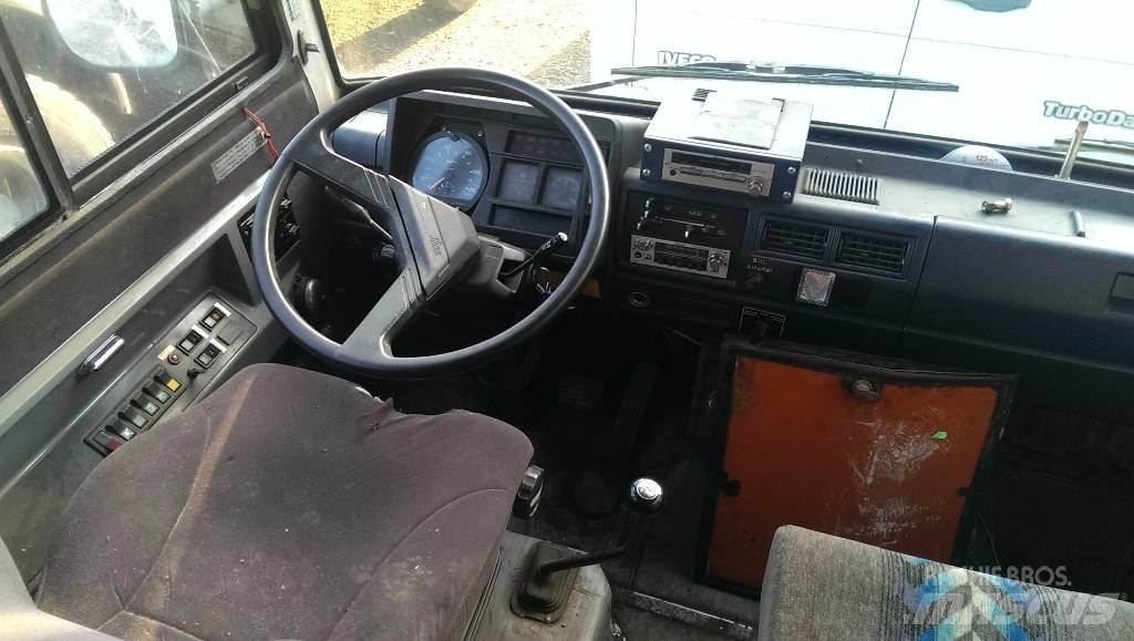 Hino RB145 Autobusy szkolne