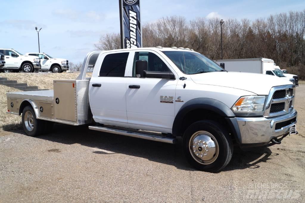 RAM 5500 TRADESMAN Ciężarówki typu Platforma / Skrzynia